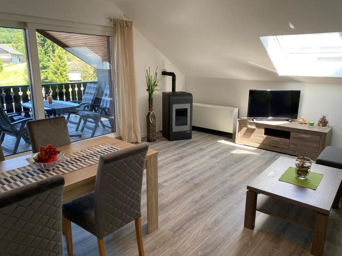 Ferienwohnung Frieda Mit Ueberdachtem Balkon Winterberg Esterno foto